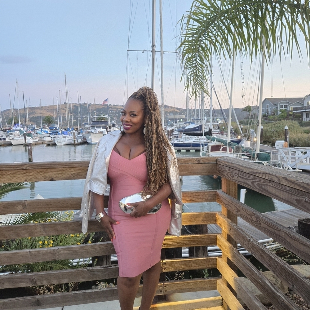 Elegant Pink Bodycon Dress
